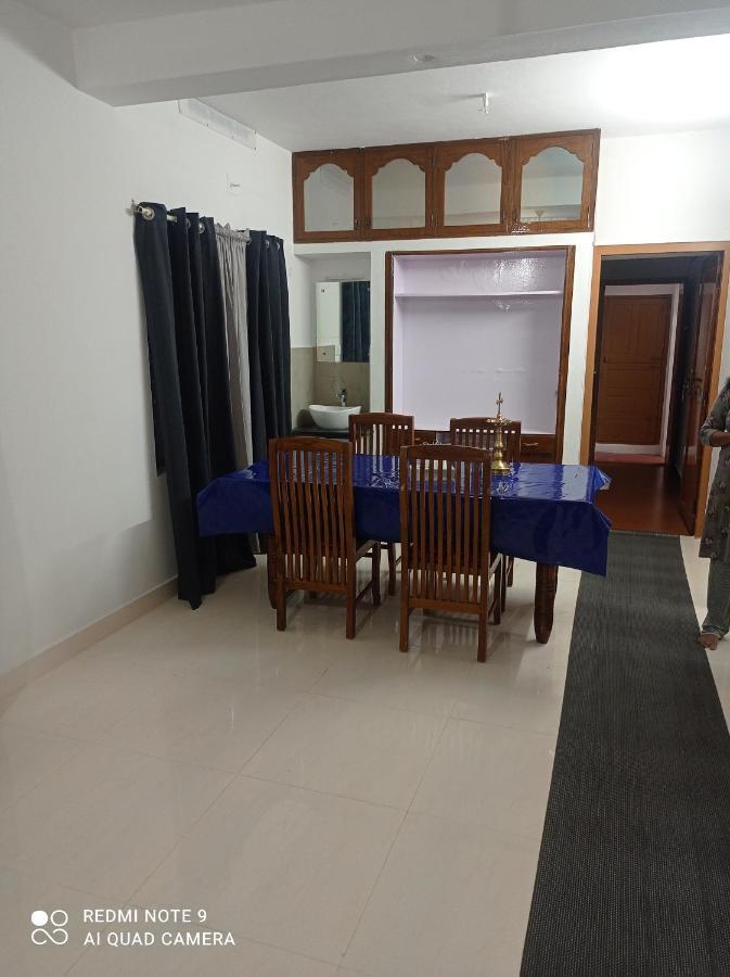 Fab House Apartment Thekkady Ngoại thất bức ảnh